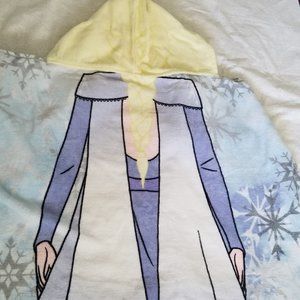 Frozen Hooded Towel
